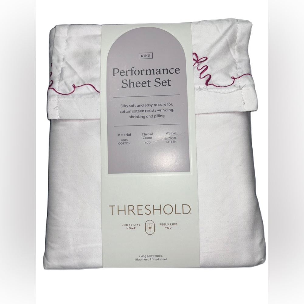 Threshold Performance Sheet Bed Set King Size Cotton Sateen White Red Love trim